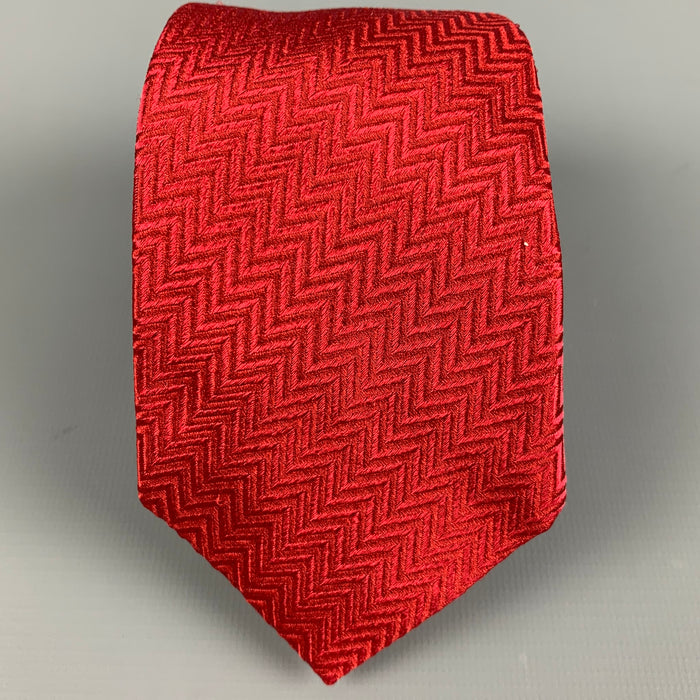 ARMANI COLLEZIONI Red Zig Zag Silk Jacquard Tie