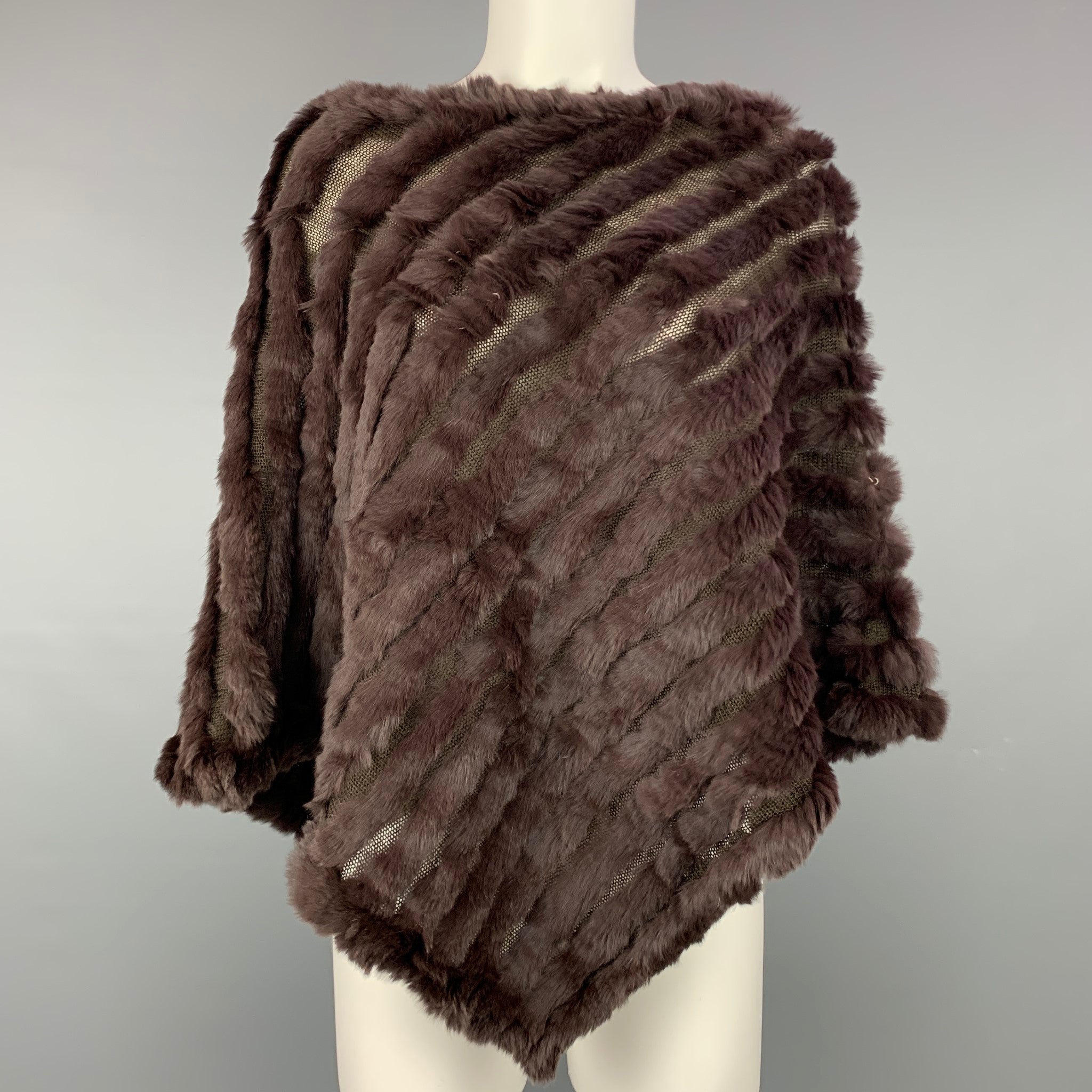 BCBG Max Azria One Size Brown Knitted Wool Acrylic Poncho Sui