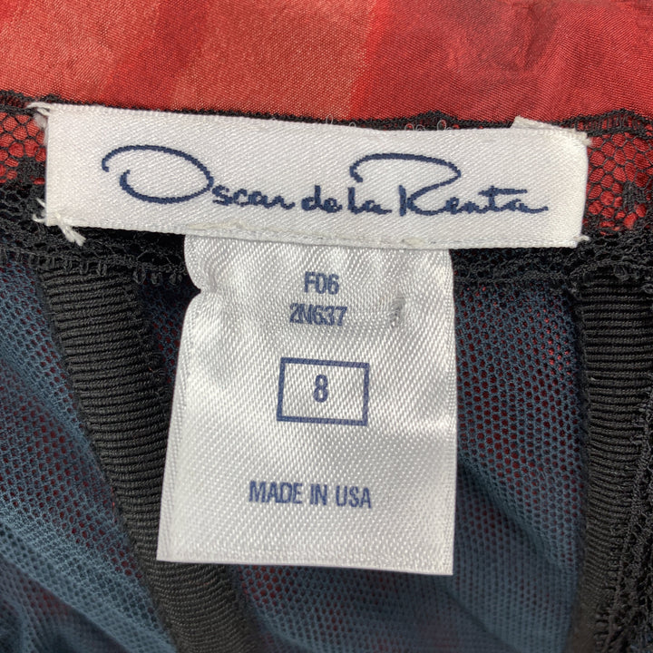 OSCAR DE LA RENTA Otoño 2006 - US 8 Vestido rojo de seda floral con volantes en la espalda