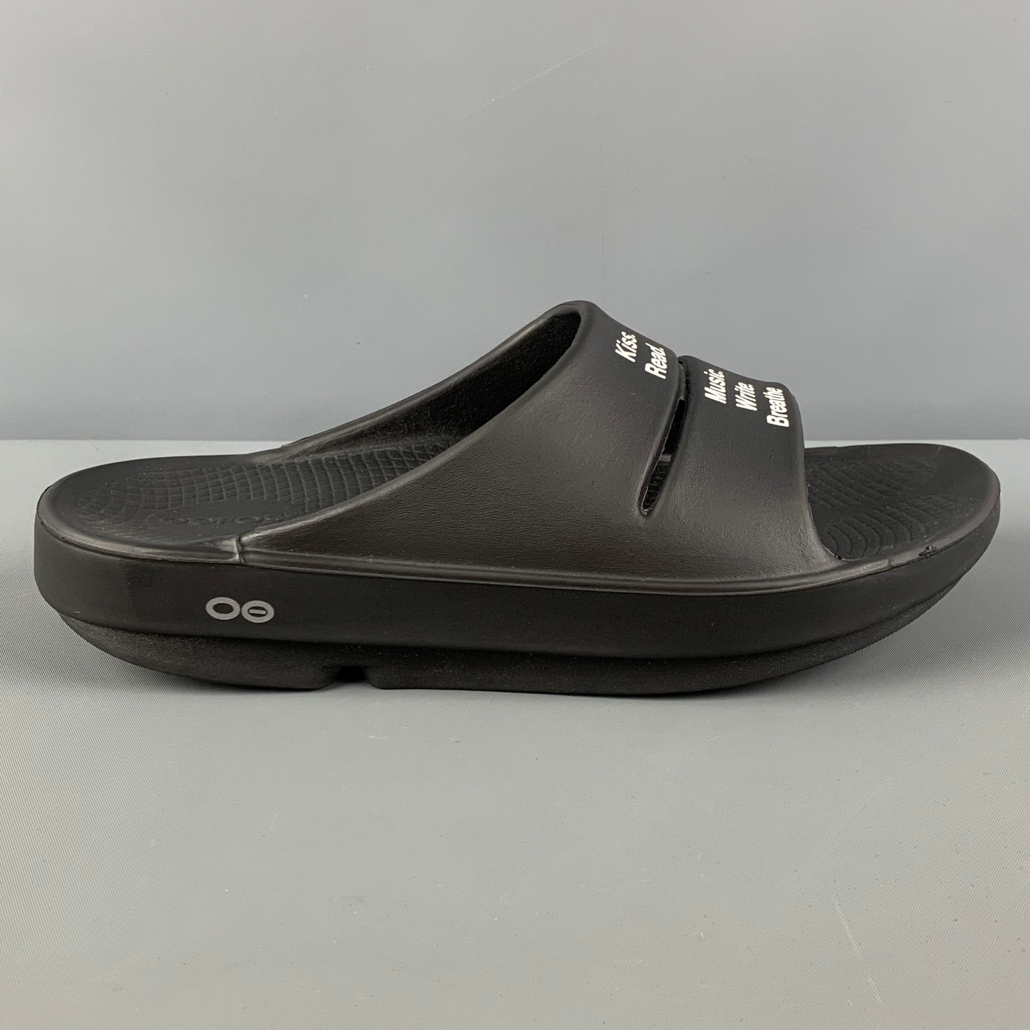 OOFOS for TAKAHIROMOIYASHITA Size 9 Black White Graphic Acetate Slip On  Soloist's Sandals