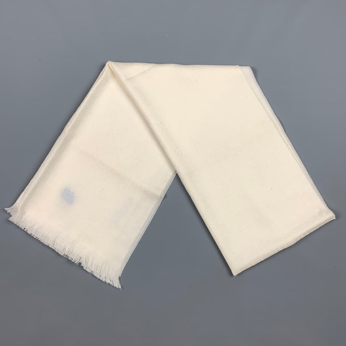 GUCCI Cream Logo Wool Fringe Scarf