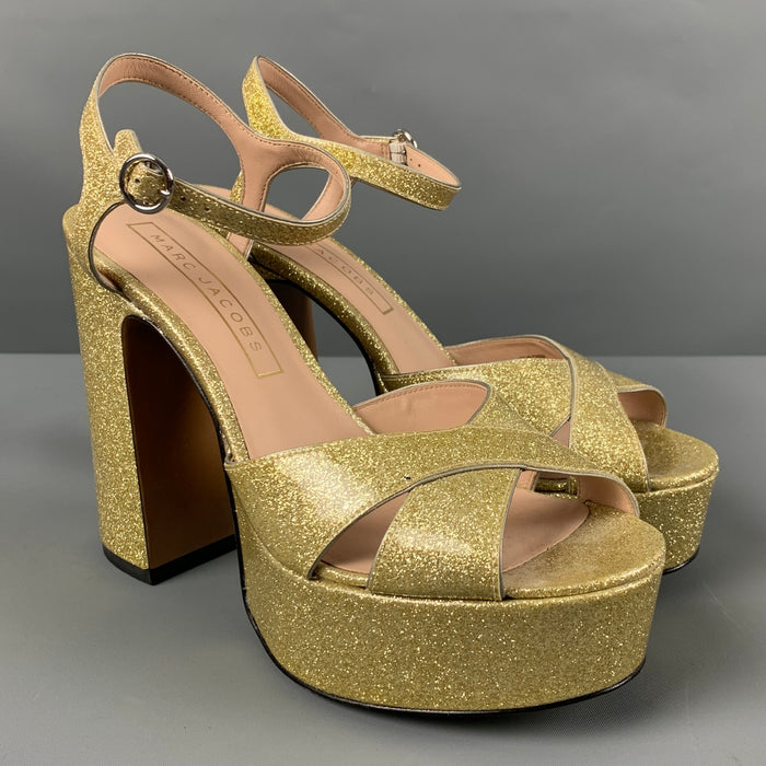 MARC JACOBS Size 8 Gold Platform Sandals
