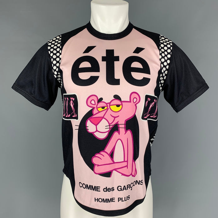 COMME des GARCONS HOMME PLUS SS 2005 Talla M Rosa Negro Pantera Rosa Logo Camiseta de poliéster/acetato