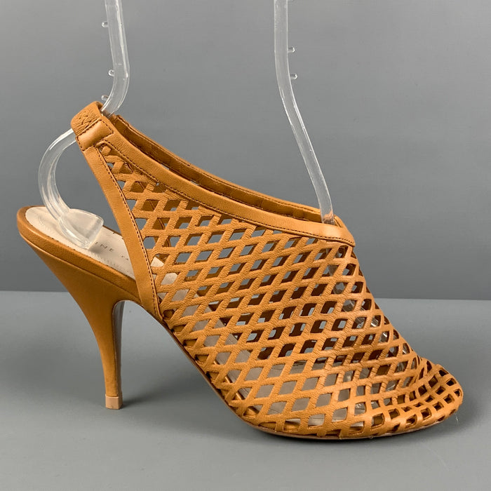 CELINE Size 8 Tan Woven Leather Slingback Pumps