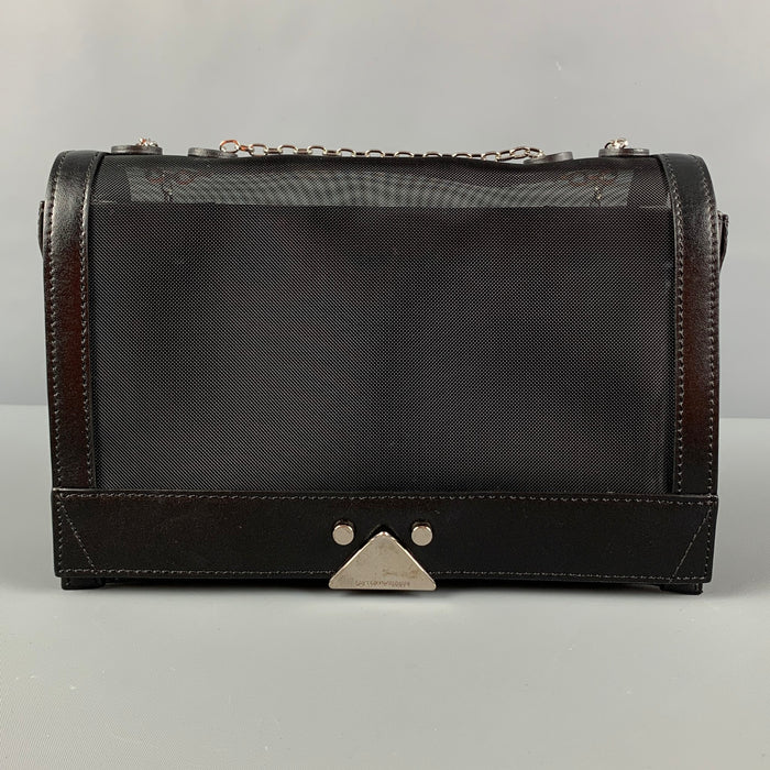 EMPORIO ARMANI Bolso de mano de nailon de malla de cuero negro plateado