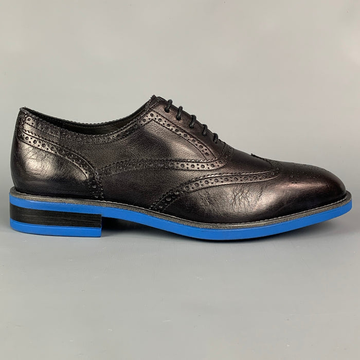 PAUL SMITH Talla 10 Zapatos con cordones y punta de ala de cuero perforado negro azul real