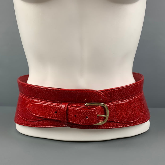 OSCAR DE LA RENTA Waist Size M Red Leather Corset Belt