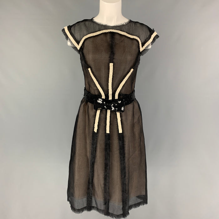 CHANEL 08P Size 6 Black White Silk Applique A-Line Cocktail Dress