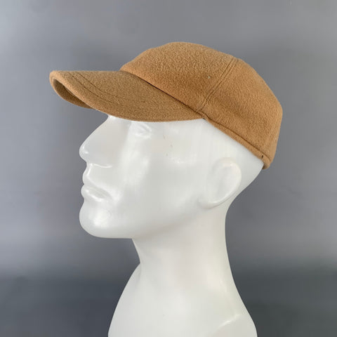 BARNEY'S NEW YORK Taille Unique Chapeaux en Laine Camel