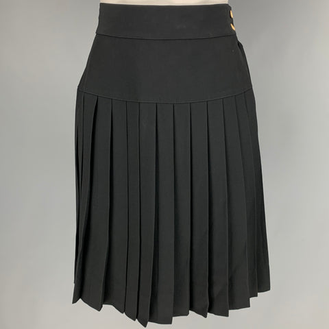 CHANEL Talla 6 Falda plisada debajo de la rodilla de rayón de acetato negro