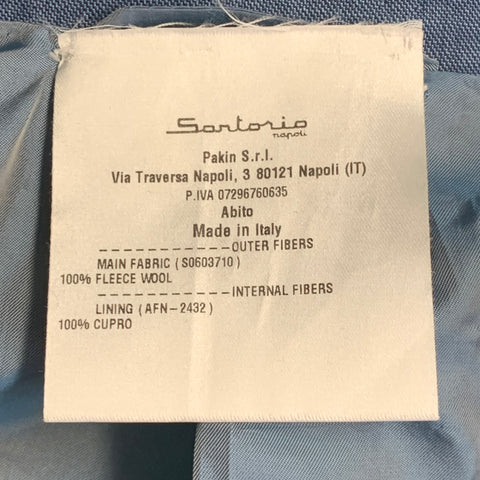 Costume Sartorio taille 44 régulier en laine bleue avec revers cranté