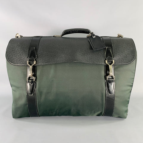 LOUIS VUITTON Taiga Portable Gibeciere Ardoise Green Black Two Tone Nylon Leather Travel Suitcase Bag