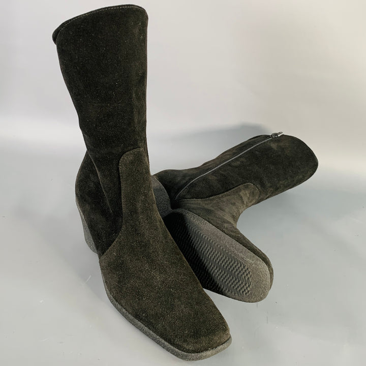 AQUATALIA Size 9.5 Black Suede Waterproof Crepe Sole Boots