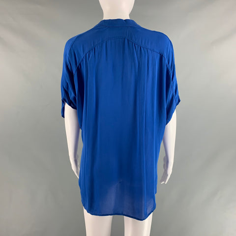 VINCE Size M Blue Silk Short Sleeve Casual Top