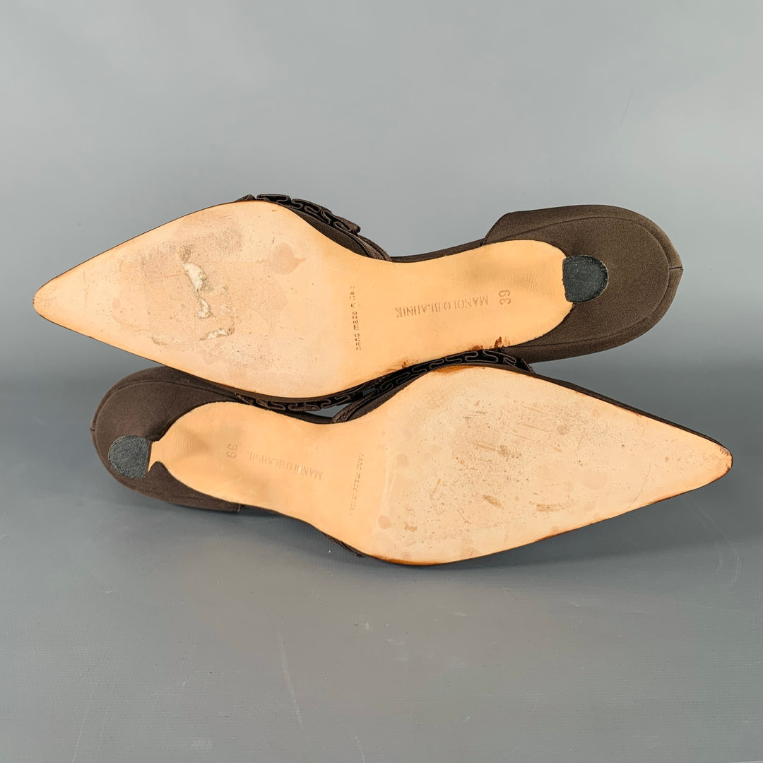 MANOLO BLAHNIK Size 9 Brown Silk Ruffled Kitten Heels Pumps