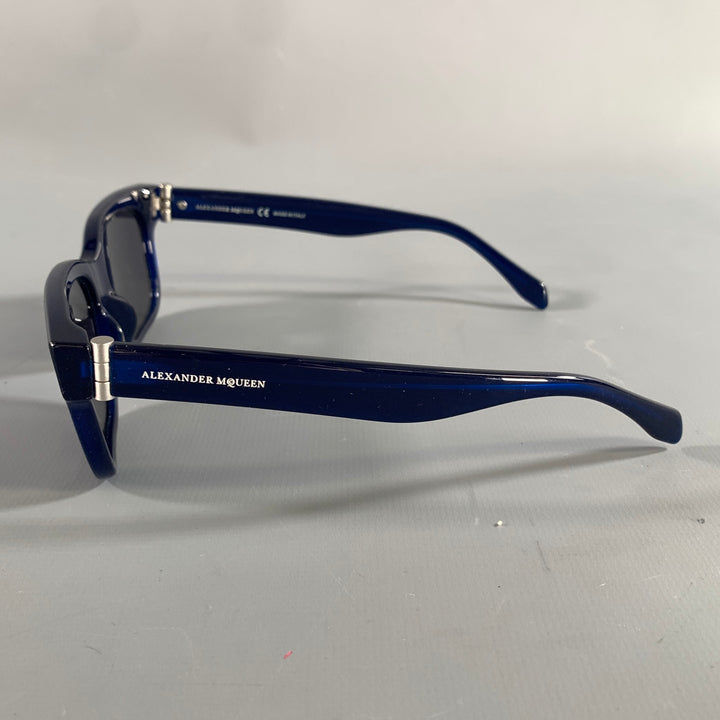 ALEXANDER MCQUEEN Blue Light Blue Stripe Sunglasses