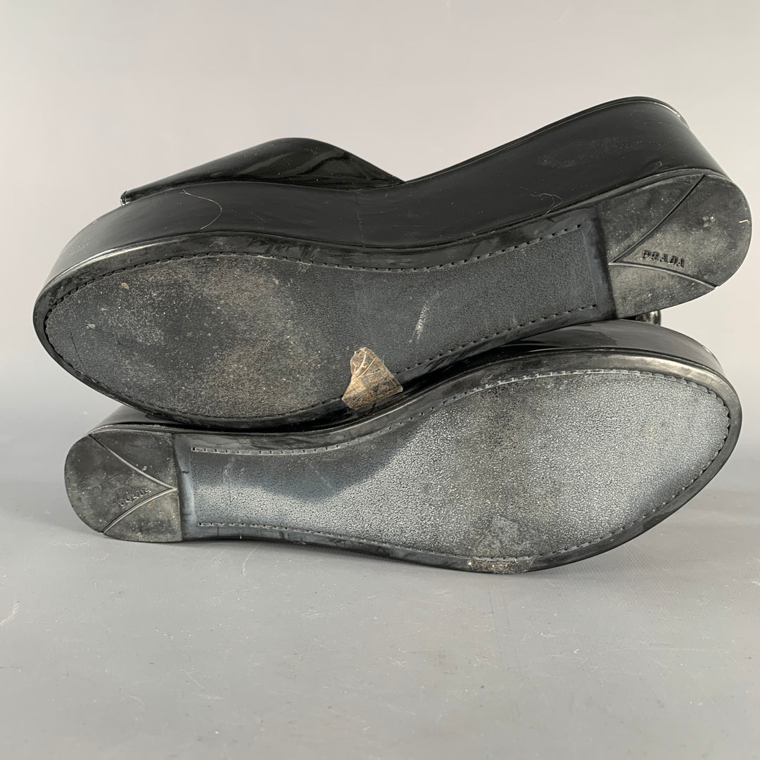 PRADA Size 9.5 Black Patent Leather Platform Sandals – Sui Generis Designer  Consignment
