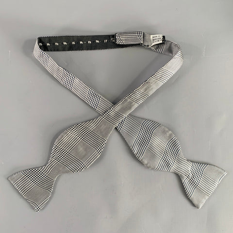 BERGDORF GOODMAN Navy White Glenplaid Silk Bow Tie