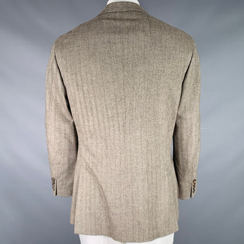 BRUNELLO CUCINELLI Size 44 Beige Brown Herringbone Peak Lapel Sport Coat