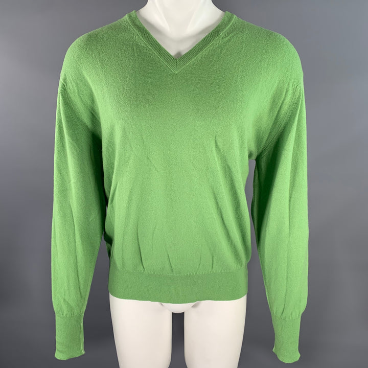 TURNBULL & ASSER Size XL Green Knitted Cashmere V-Neck Sweater