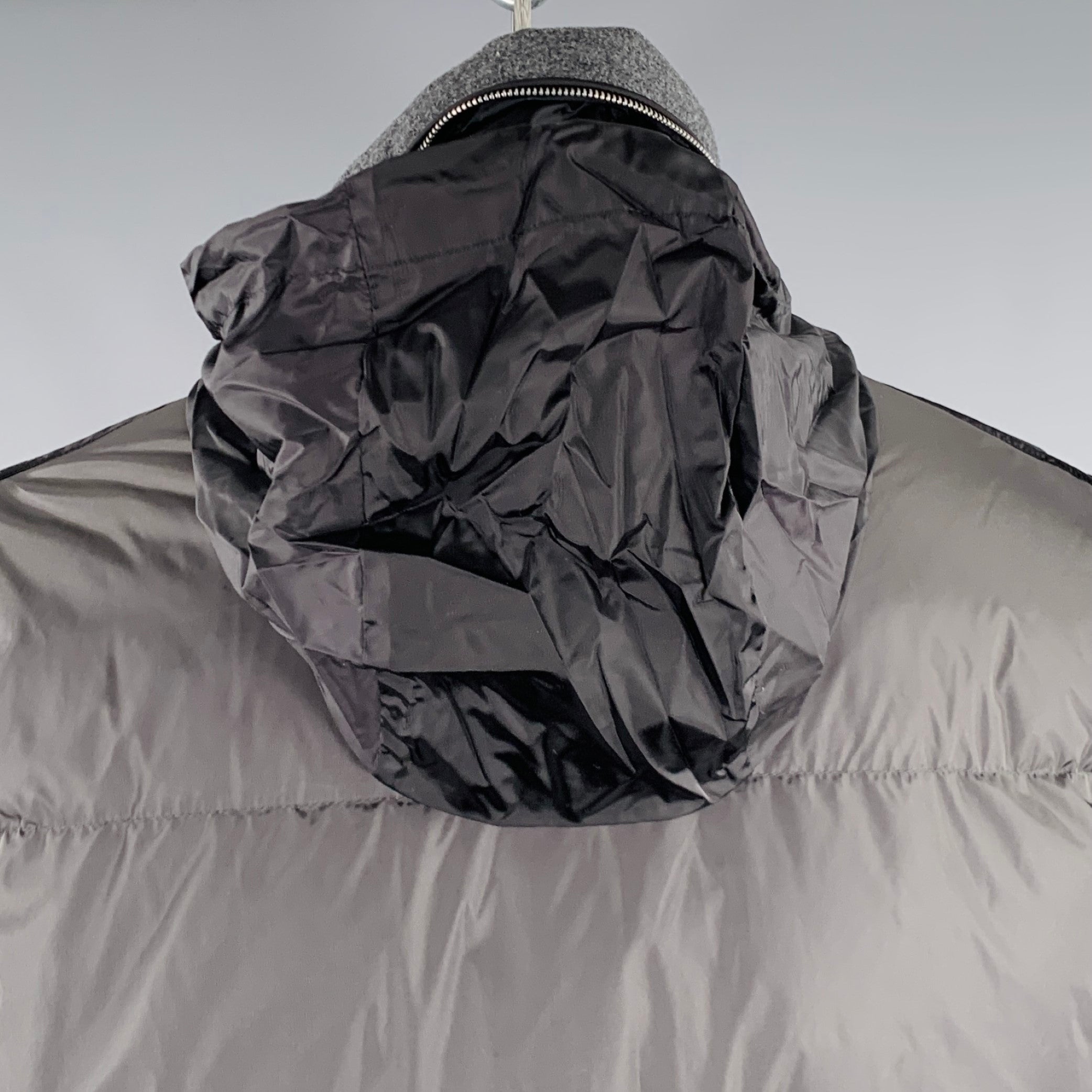 MONCLER Size XXXL Grey Quilted Wool Zip Up Jacket – Sui Generis