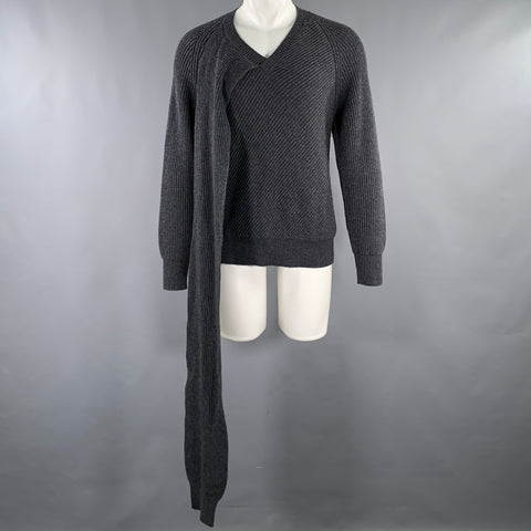 ALEXANDER MCQUEEN Pull en maille de laine grise à col en V Taille S