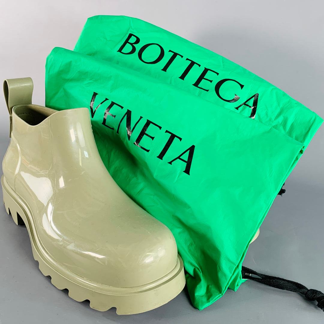 BOTTEGA VENETA Size 10 Green Sage Rubber Track Sole Rain Boots