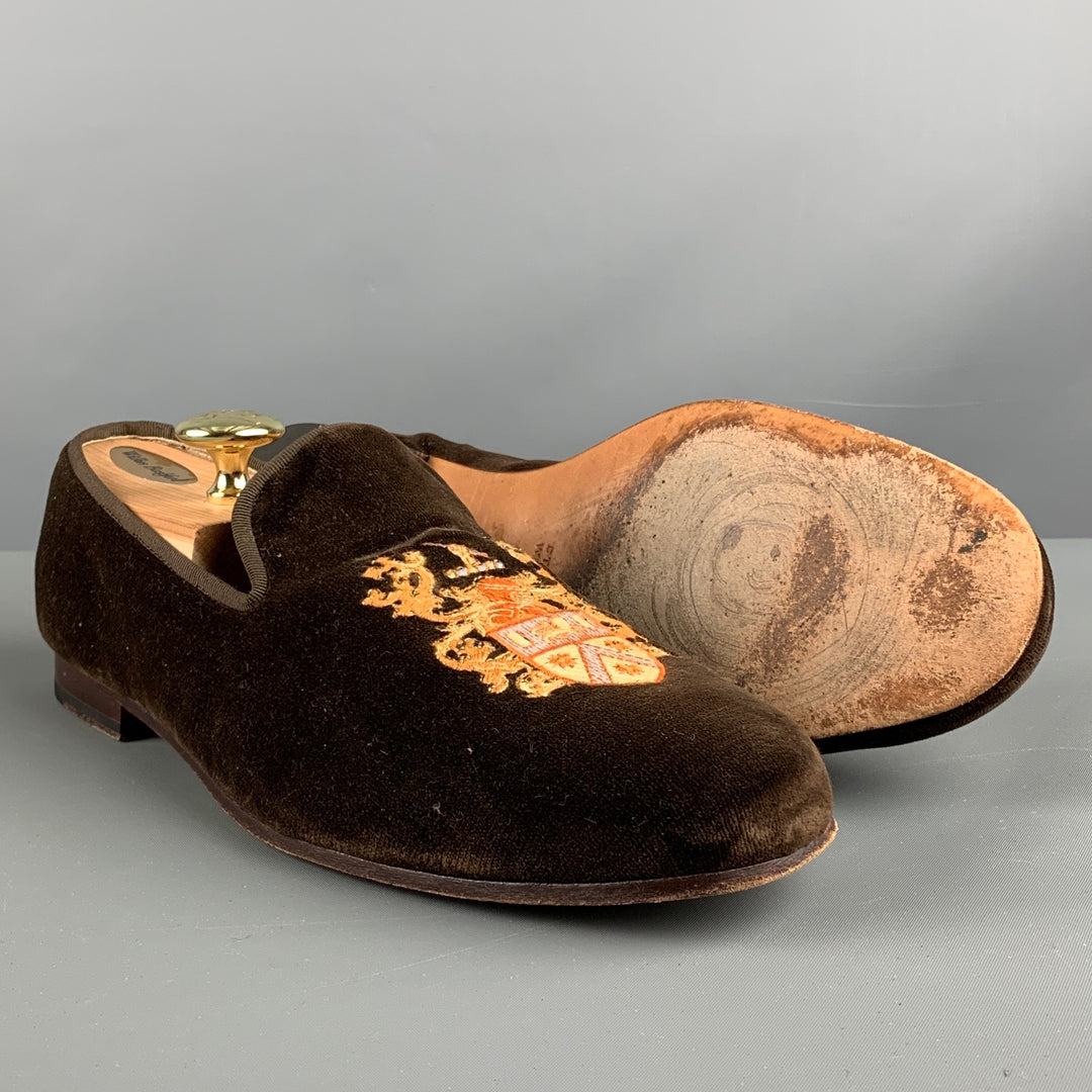 STUBBS &amp; WOOTTON Talla 9.5 Zapatos planos sin cordones de cuero bordado de terciopelo marrón