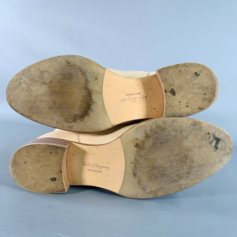 SALVATORE FERRAGAMO Bottes hautes en cuir et toile beiges Taille 8