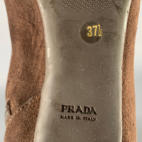 Bottes PRADA en daim marron à bout pointu et fermeture éclair latérale, Taille 7.5