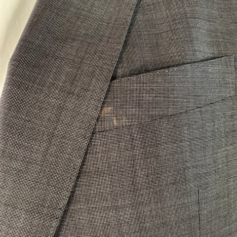 BURBERRY Costume gris en laine vierge à revers cranté, taille 46 Regular