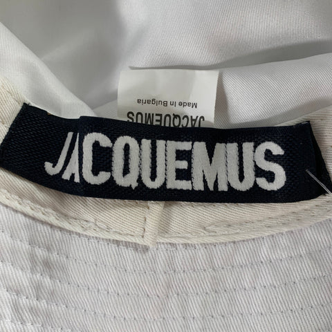 JACQUEMUS Chapeau en Coton Blanc Argenté à Bords Francs