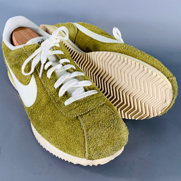 NIKE Size 11 Cortez SE Moss Green Suede Low Top Sneakers