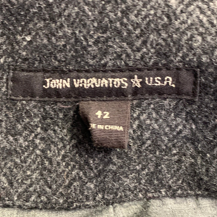 JOHN VARVATOS STAR USA Size 42 Grey Charcoal Herringbone Wool Blend Sport Coat