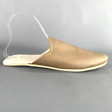 FRETTE Size 9 Grey Taupe Leather Slippers Loafers