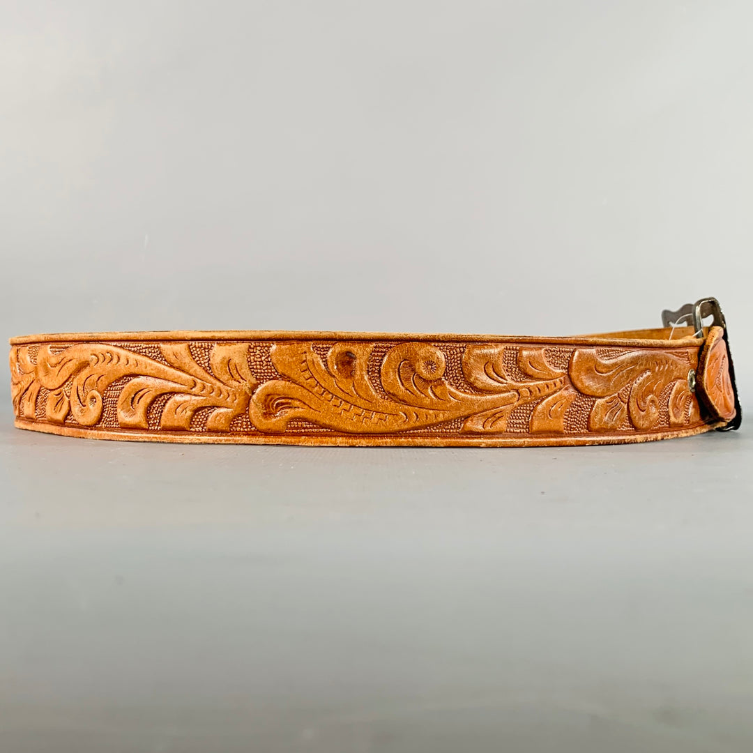 VINTAGE Size M Brown Silver Embossed Leather Western Belt Vintage Brighton Belt Size M Brown Leather Silver Tone  main image 3