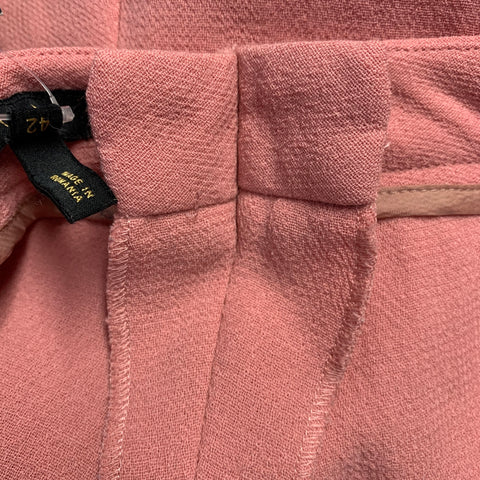 Pantalon tailleur ESCADA en crêpe de laine vierge rose taille L, avec bordure festonnée et braguette zippée