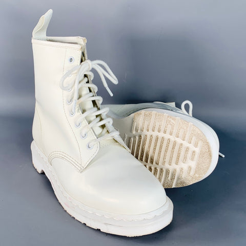 DR. MARTENS Size 10 White Leather Lace-Up Combat Boots