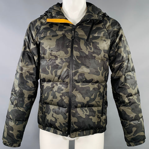 BANANA REPUBLIC Taille M Vert Marron Camouflage Polyester Manteau matelassé