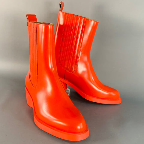 CAMPER Size 9 Red Leather Rubber Sole Pull On Boots
