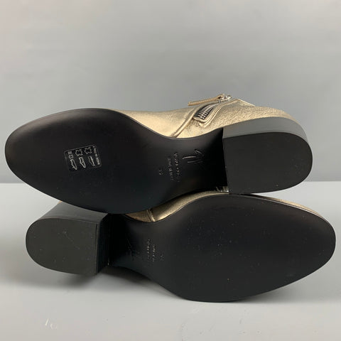 GIUSEPPE ZANOTTI Botines de cuero plateado talla 5