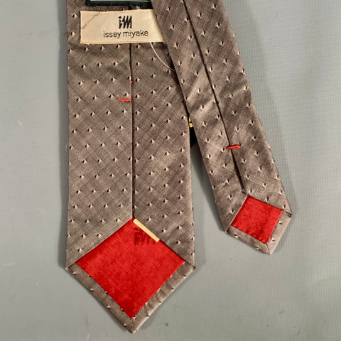 ISSEY MIYAKE Pink Black Diamond Silk Tie