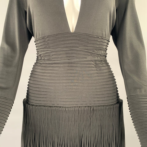 CHADO RALPH RUCCI Size M Black Pleated Deep Neck Knee-Length Dress