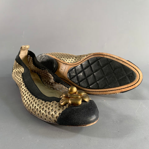 CHANEL Size 10 Gold Black Mesh Textured Ballet Flats