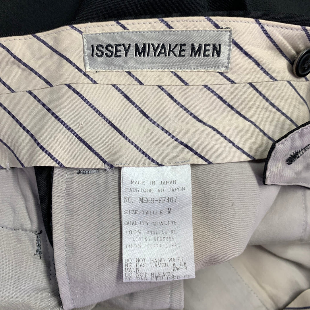 ISSEY MIYAKE Size M Black Wool Pleated Dress Pants – Sui Generis Designer  Consignment
