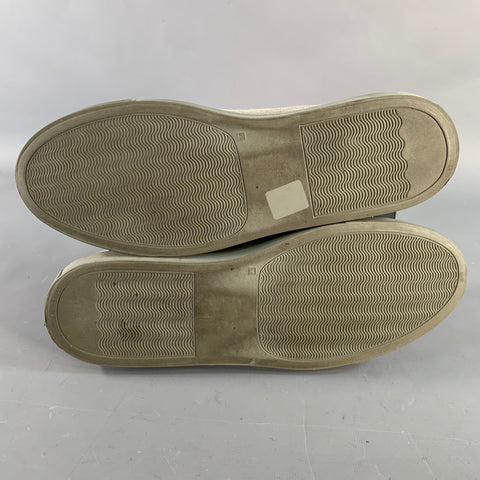 COMMON PROJECTS Size 8 Grey Suede Low Top Sneakers