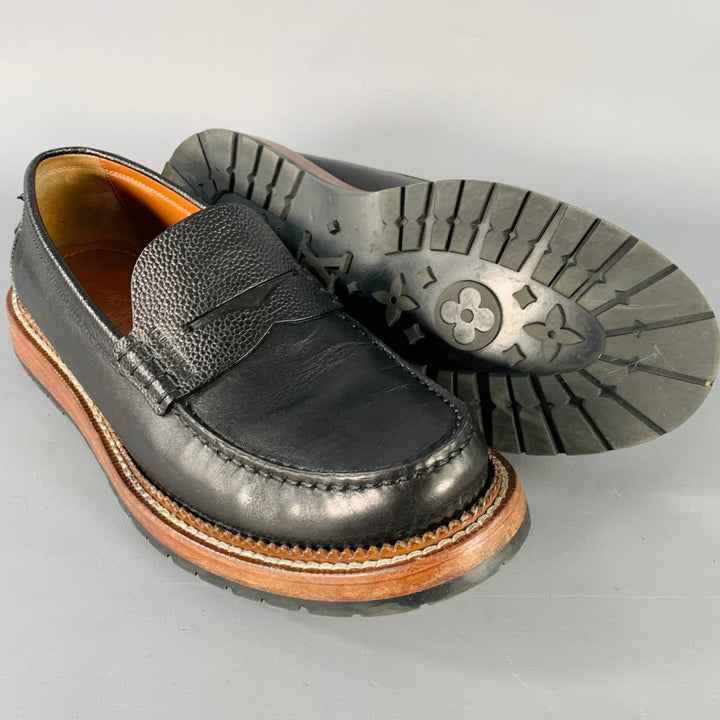 LOUIS VUITTON Size 7.5 Black Leather Penny Loafers