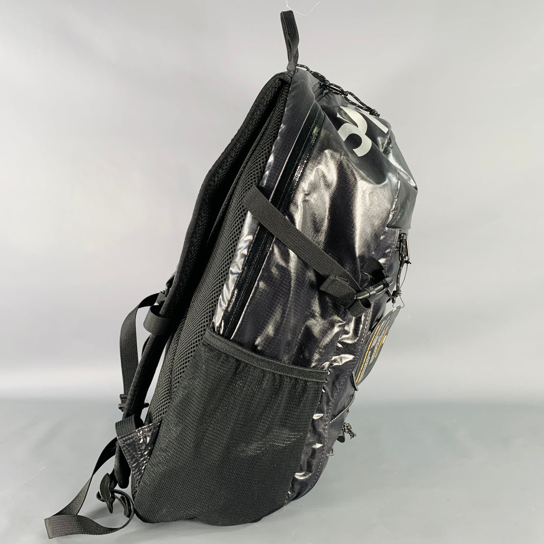 SUPREME FW17 Black White Logo Synthetic Backpack