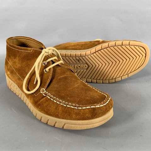 TOM FORD Size 11 Camel Khaki Contrast Stitch Suede Chukka Boots