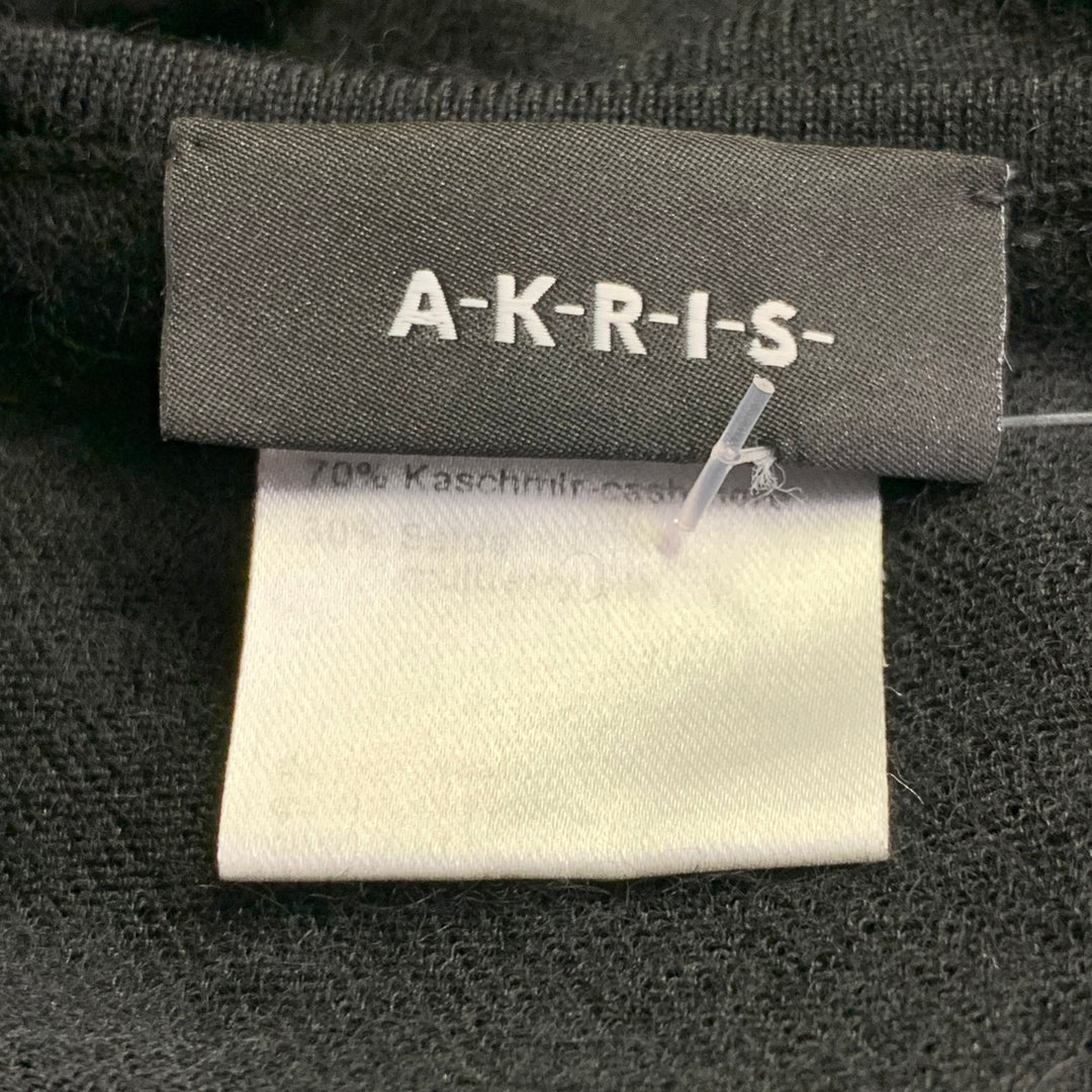 AKRIS Size 14 Black Cashmere Silk Crew Neck Pullover